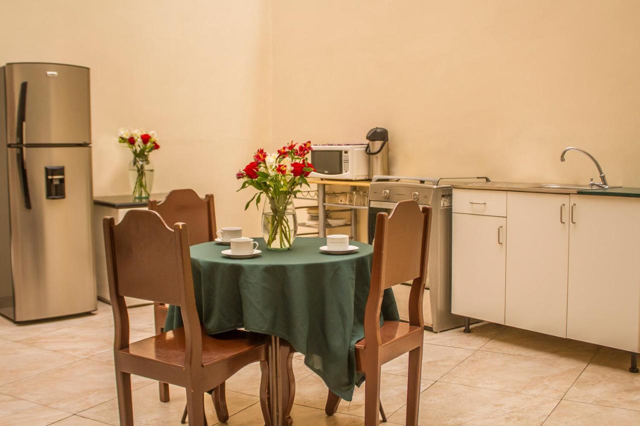 Apartamento Báltico Quito Exterior foto